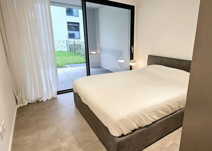 Charming Apartment With Garden & Parking