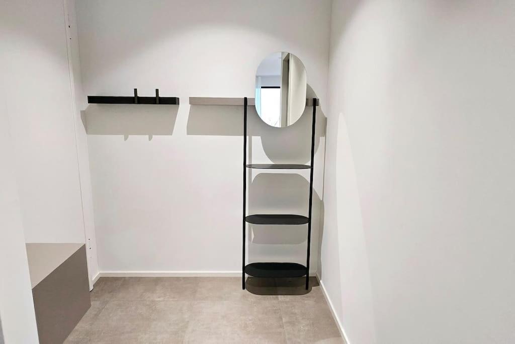 Charming With Garden & Parking Appartement