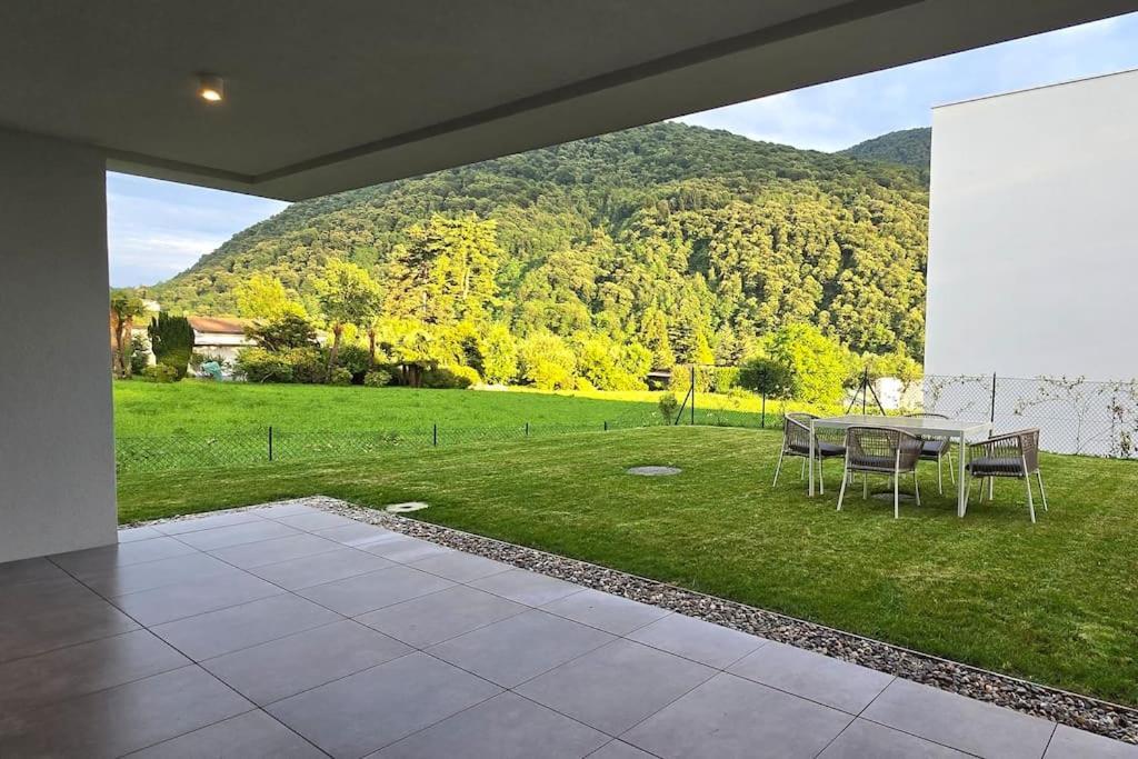Charming With Garden & Parking Appartement *